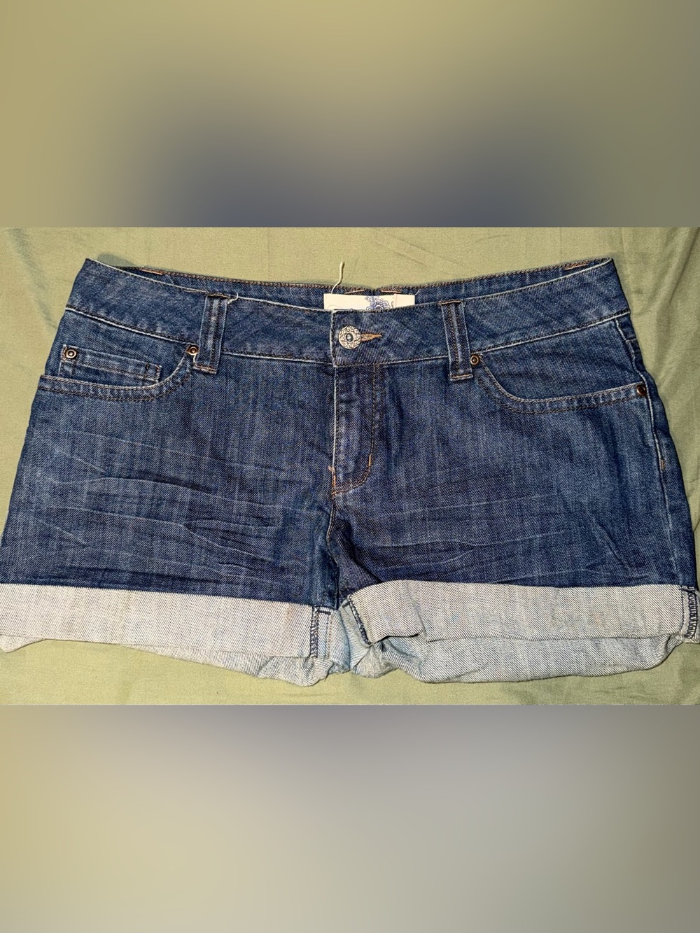 Chloe cuff shorts